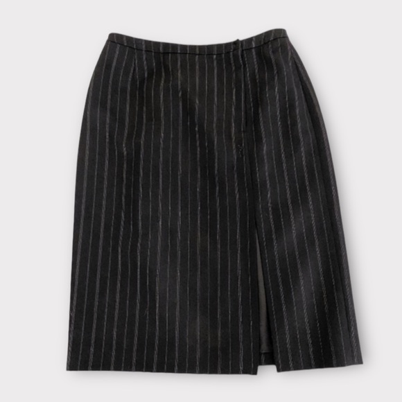 Armani Collezioni Women’s Pencil Skirt Size 6 Pinstripe Virgin Wool Blend Luxury - Picture 1 of 3